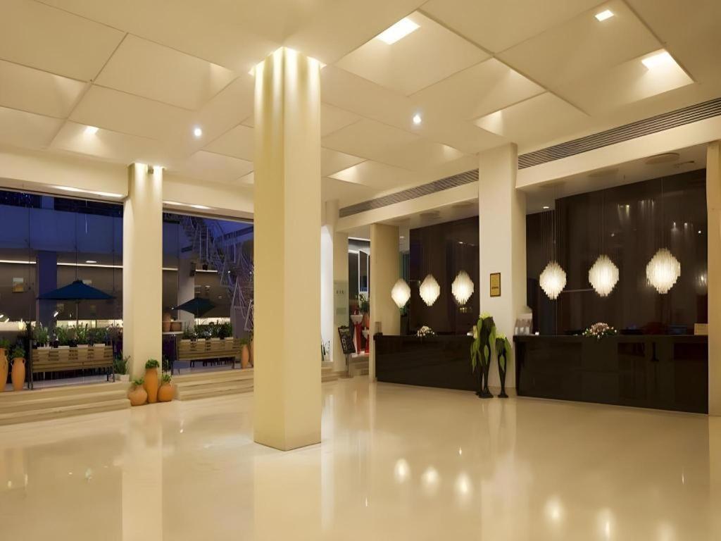 Catic Hotel--Adjacent Buliding Zhuhai Extérieur photo